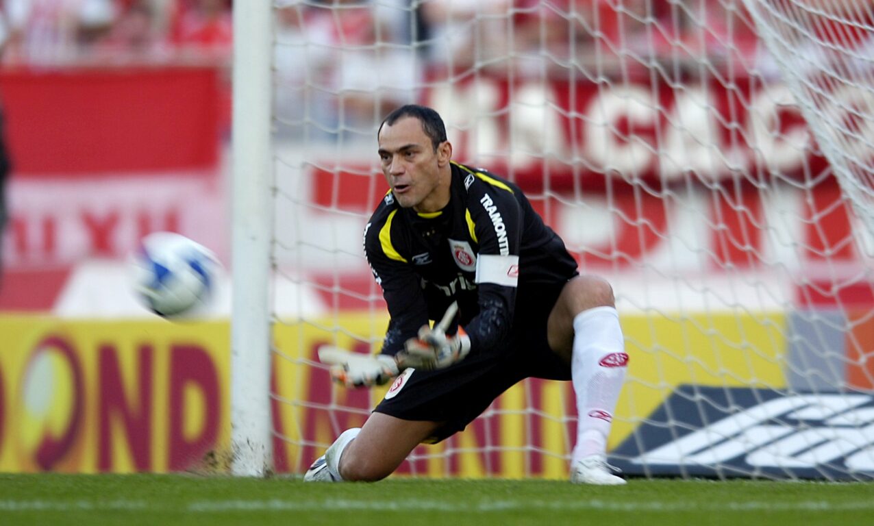 Clemer espera que Inter tenha aprendido lição do Gre-Nal e revela o que acha do goleiro John Clemer