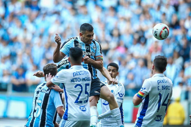 Diego Souza cita Geromel e Kannemann em entrevista e agradece carinho no Grêmio: "História muito feliz" Diego Souza