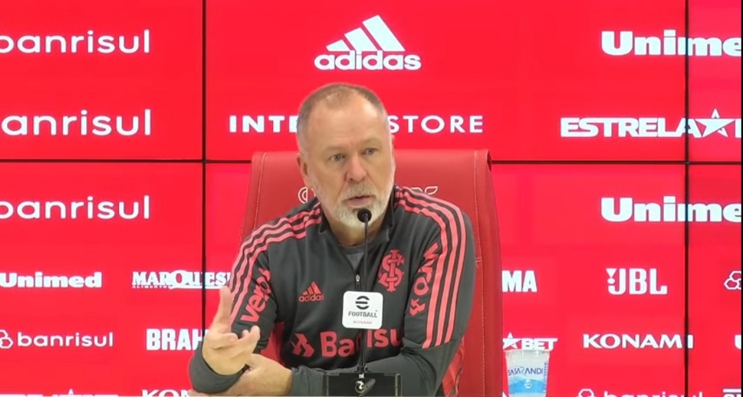 Inter - Mano Menezes