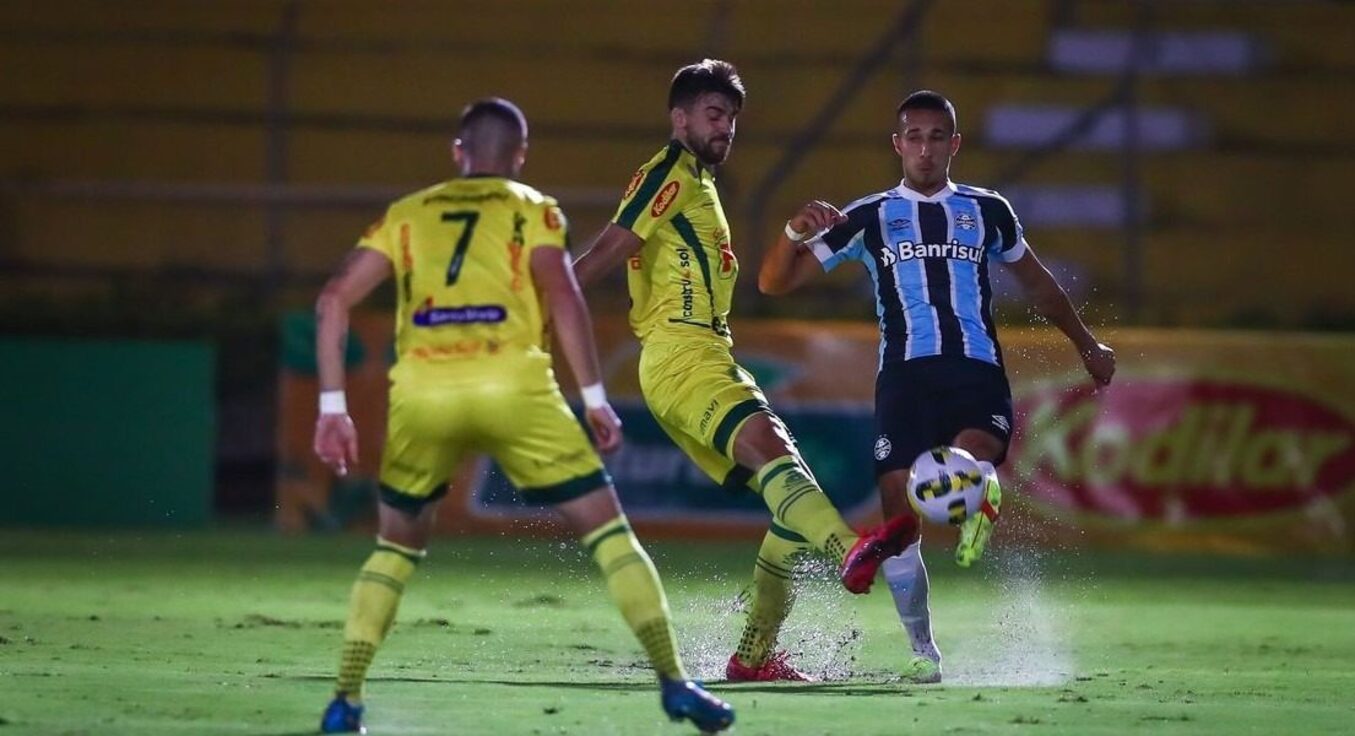 Ex-técnico do Mirassol aponta erro do Grêmio e relembra vitória no começo da Copa do Brasil: "Bom demais" Mirassol