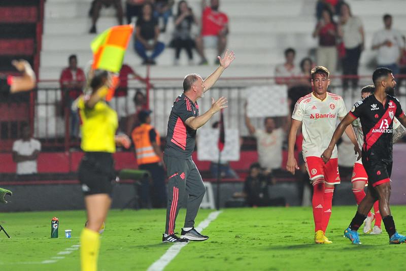 Inter - Edenilson - Mano Menezes - Inter