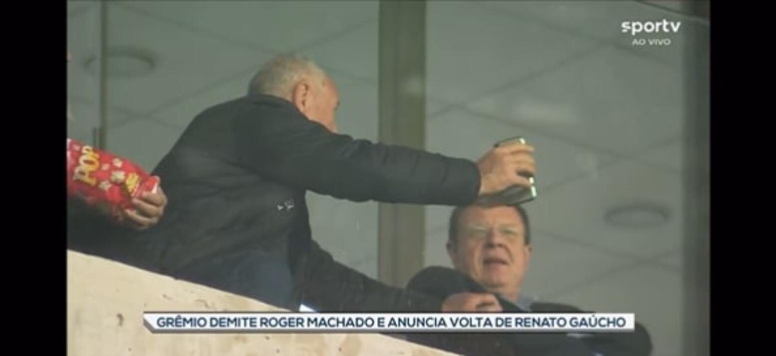 Felipão reagiu e sorriu discretamente com o anúncio da contratação de Renato Gaúcho