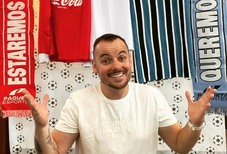 Vagner Martins desfaz mistério e revela time do coração durante transmissão: "Quero ir com meu filho pro estádio" Vagner Martins