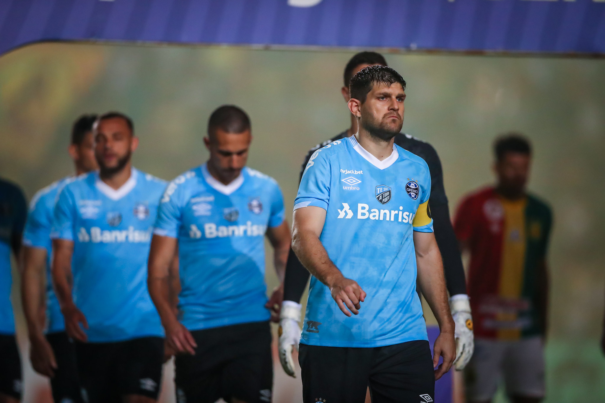 Kannemann e mais um: dois jogadores do Grêmio que recusaram férias antecipadas antes do fim do campeonato Kannemann - Grêmio