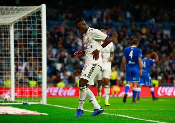 Grêmio se manifesta em apoio a Vinícius Jr após comentário racista na Espanha: "Futebol é dança e alegria" Vinícius Jr - Real Madrid