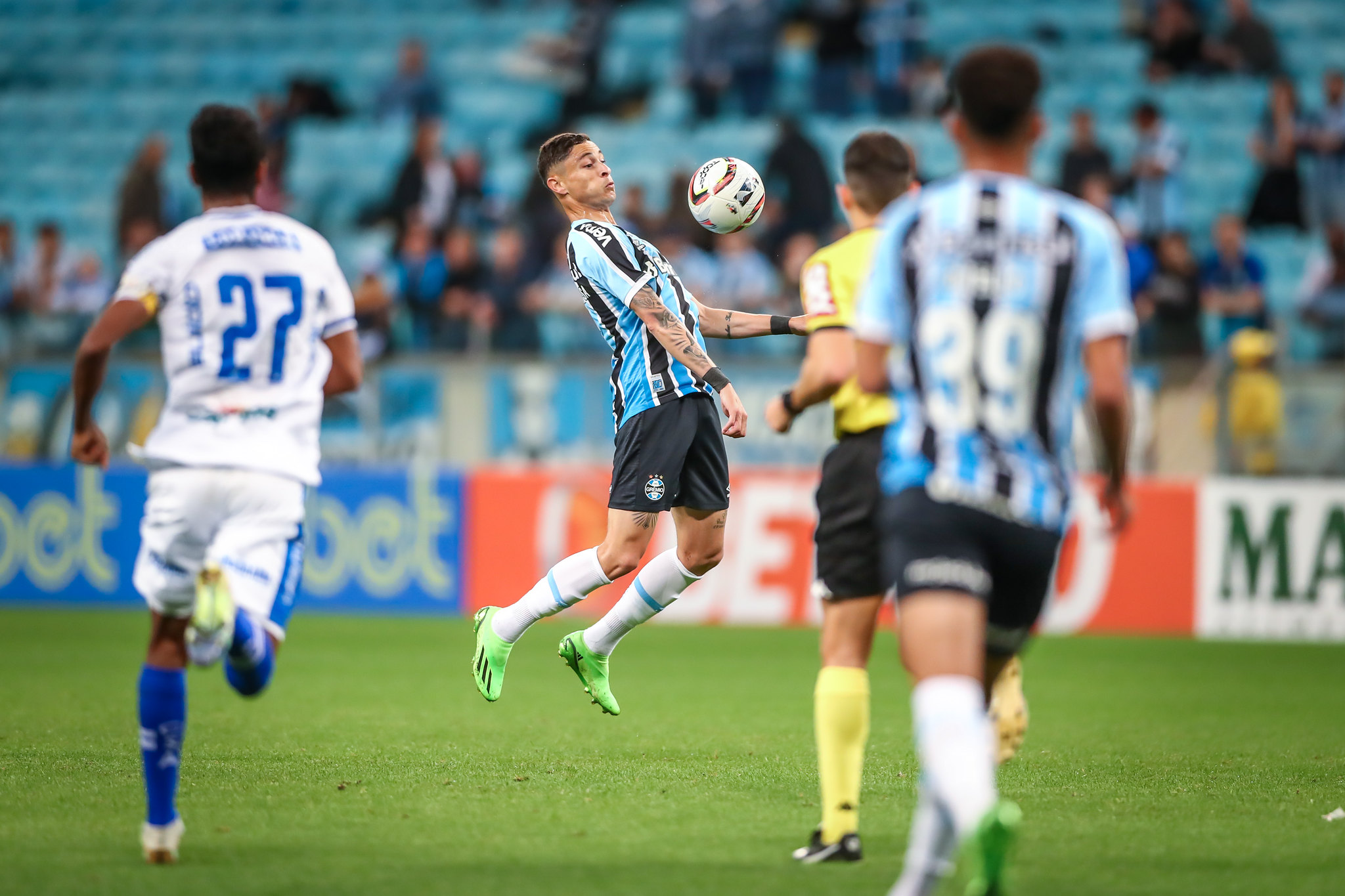 De volta como titular? Renato faz muitos elogios a Diogo Barbosa e celebra opções no elenco do Grêmio Diogo Barbosa