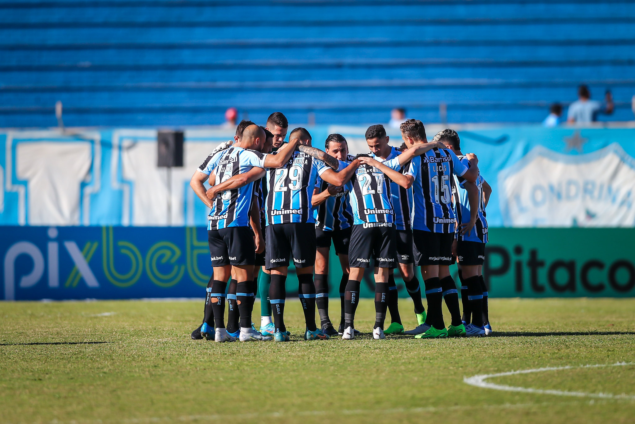 Grêmio não poderá obter o acesso na próxima rodada e tem desfalque confirmado para pegar o Bahia Grêmio Bahia