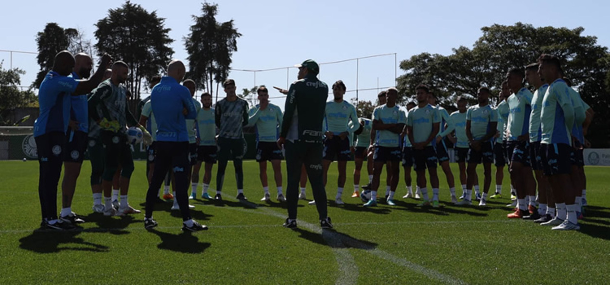 O atacante "esquecido" no atual elenco do Palmeiras que pode virar alternativa no Inter para o ano que vem Palmeiras Inter
