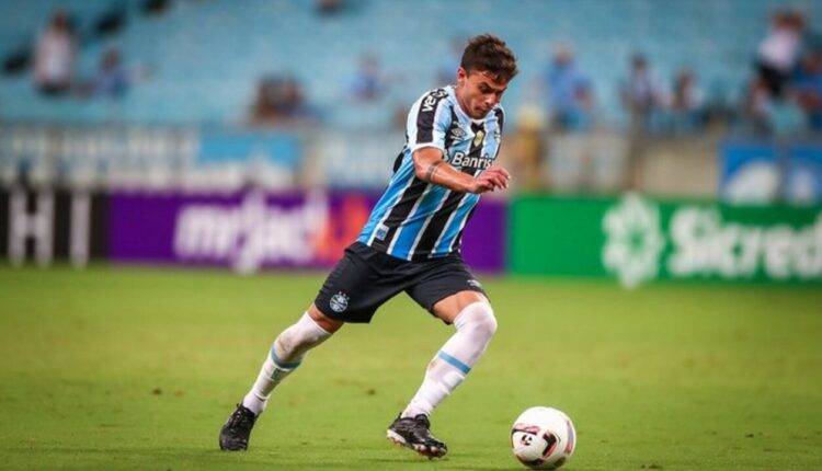 Carballo é do Grêmio