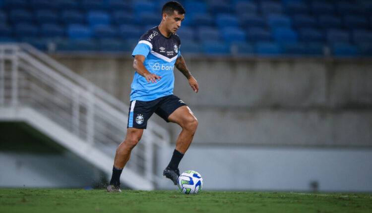 Cristaldo é titular do Grêmio