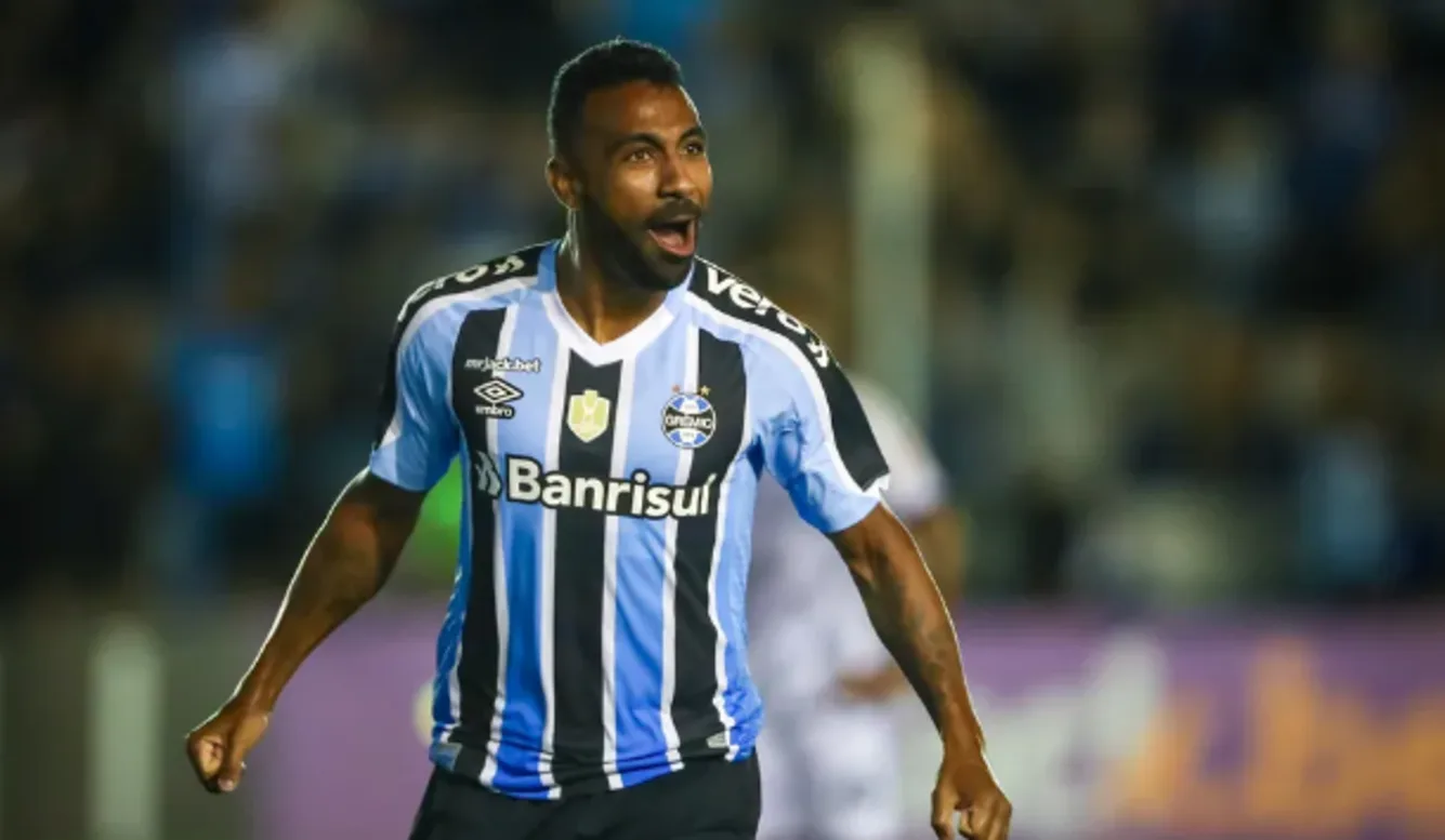 Galdino admite vacilo, se desculpa com os colegas e será multado pela direção do Grêmio Galdino pelo Grêmio