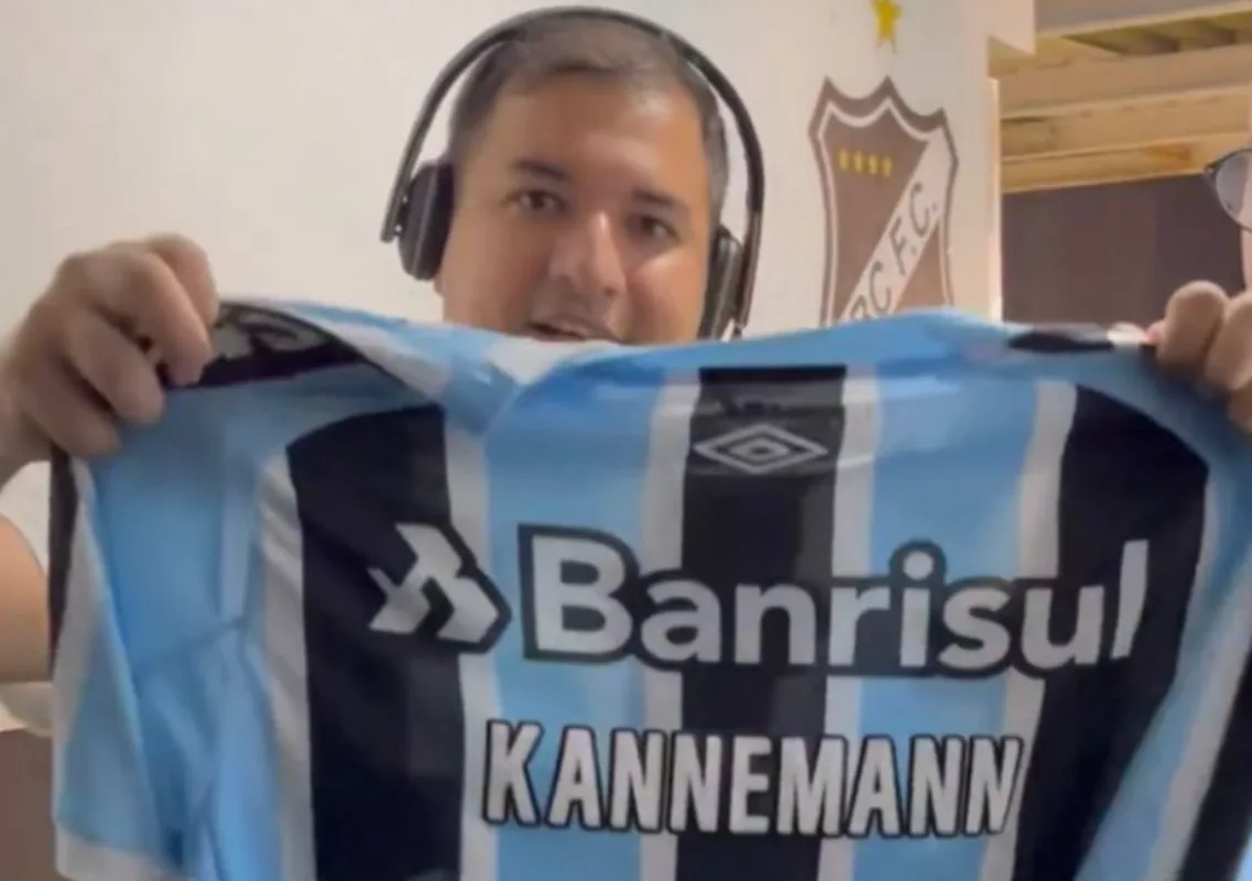 Repórter de Natal-RN entrevista Kannemann, pede camisa ao vivo e recebe: "Sonho realizado" Kannemann