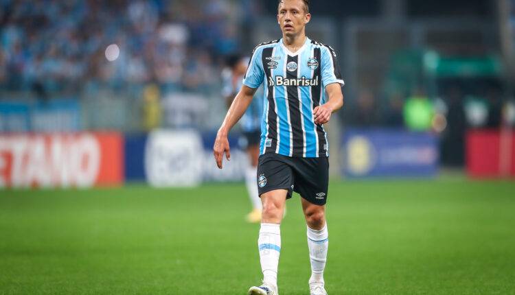 Lucas Leiva voltou ao Grêmio em 2022