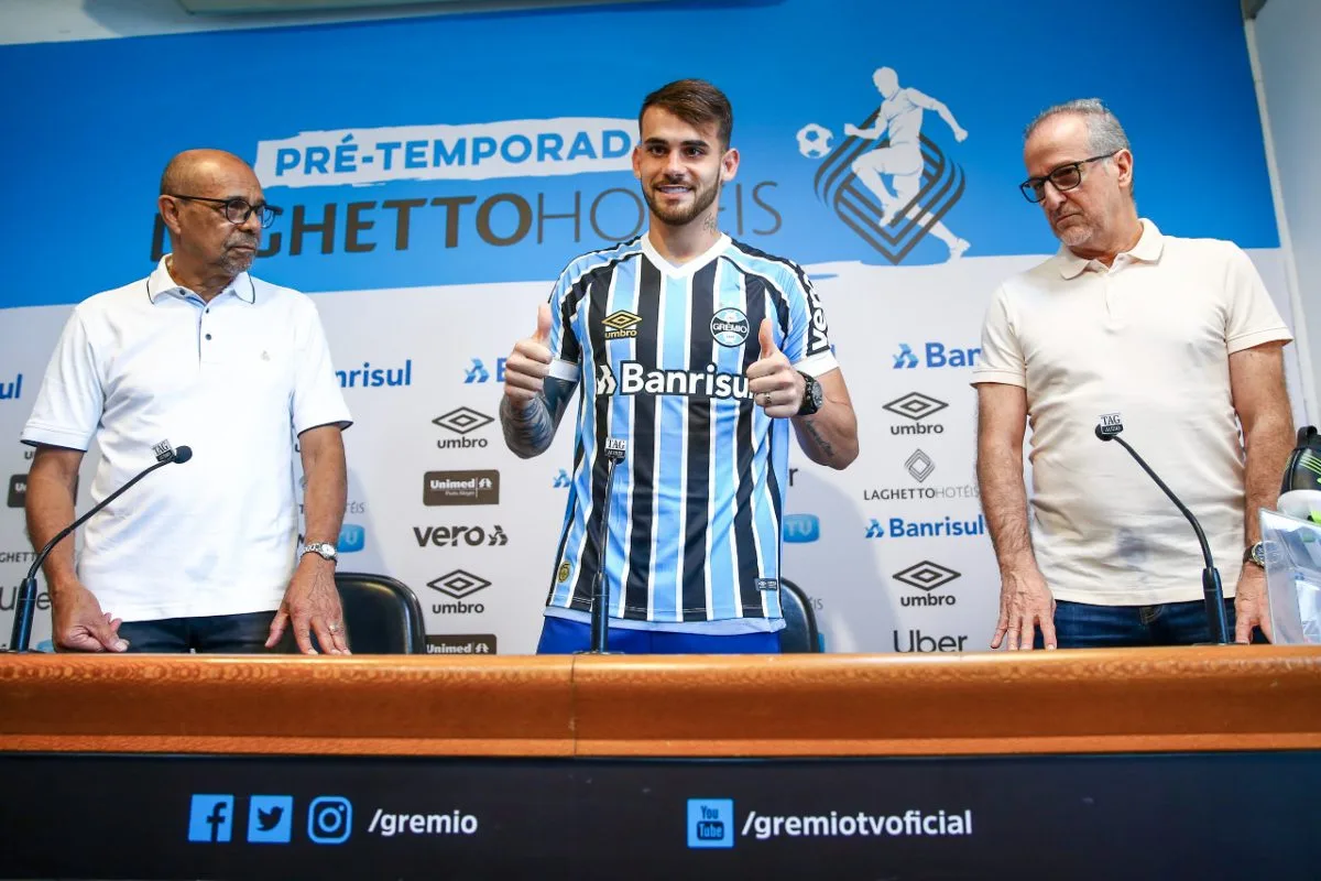 De passagem discreta pelo Grêmio, Felipe Vizeu troca de clube no Brasil e vai jogar a Série B Grêmio