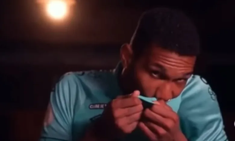 Faz mais que os outros? Vídeo de Adriel não repercute bem entre os demais jogadores do Grêmio Adriel foi punido pelo Grêmio