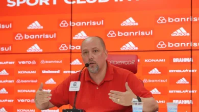 Árbitro de Inter 1x0 Goiás relata em súmula atitude "ríspida" de Alessandro Barcellos: "Seu despreparado" Inter é comandado por Alessandro Barcellos