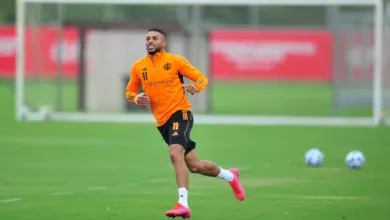 Wanderson admite "fase difícil" no Inter, mas vê elenco confiante por reação: "Estamos bem unidos" Wanderson treinando com a camisa do Inter