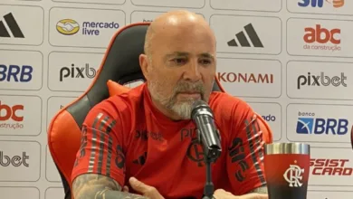 Antes de pegar o Grêmio, Sampaoli diz que Flamengo fez jogo "caótico" em tropeço no Brasileirão Jorge Sampaoli concede entrevista coletiva para a imprensa após jogo do Flamengo e agora pega o Grêmio