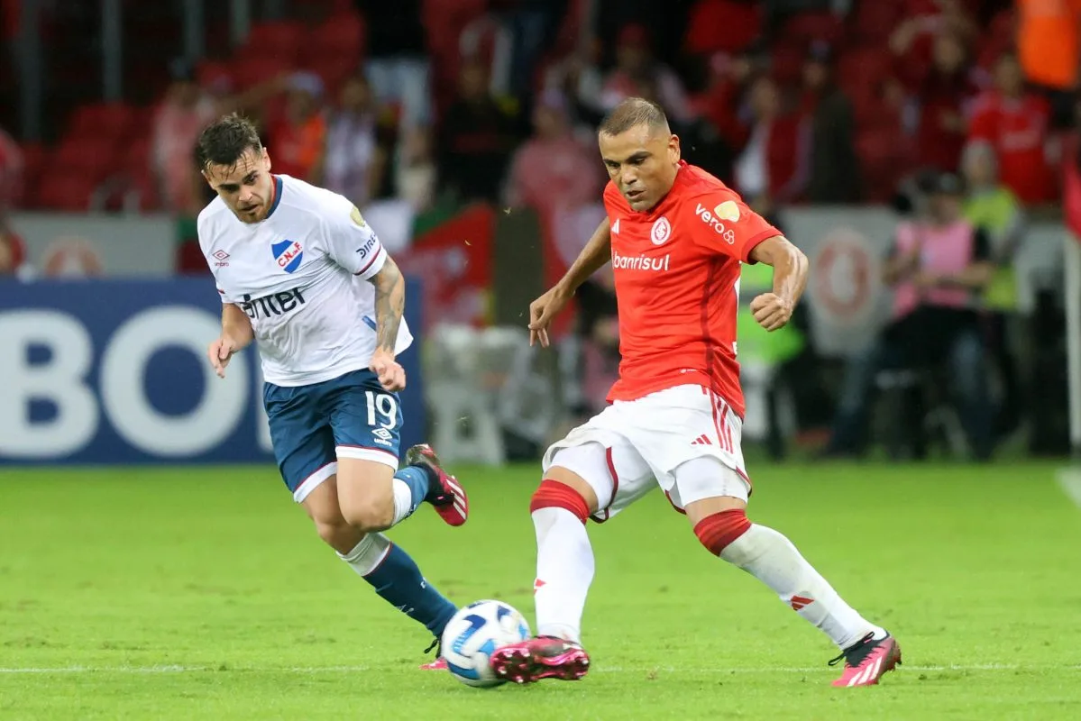 Gabriel Mercado e Renê falam em "sensação ruim" após empate e admitem erros do Inter Inter