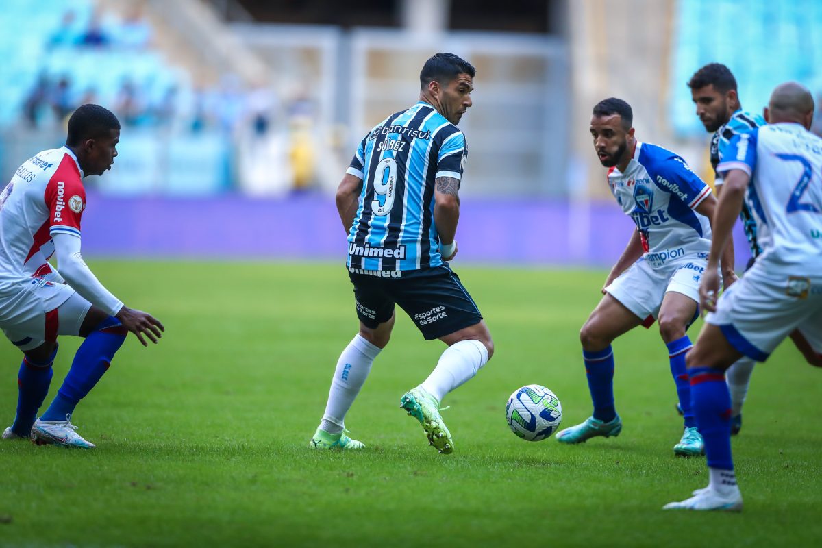 Suárez é o destaque do Grêmio