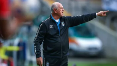 Ex-meia do Grêmio revela ter sofrido injustiça por parte de Felipão: "Eu era o cara do time" Grêmio