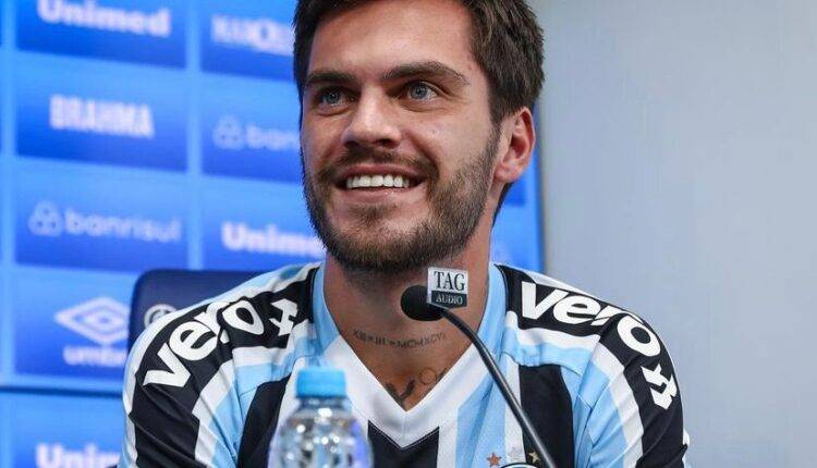 Nathan pelo Grêmio