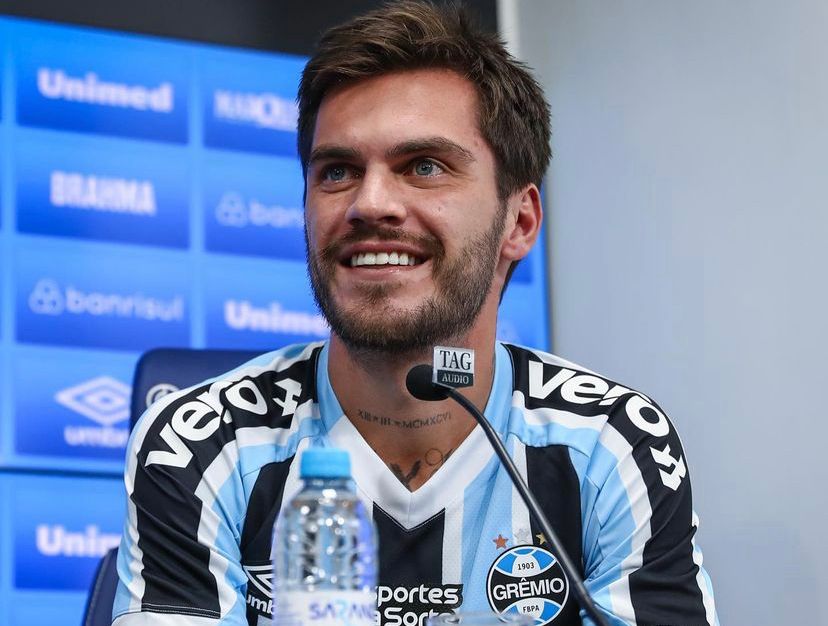 Nathan pelo Grêmio