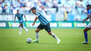 Torcedora do Grêmio que esperou delegação no hotel se diz "decepcionada" com Suárez; entenda Suárez pelo Grêmio
