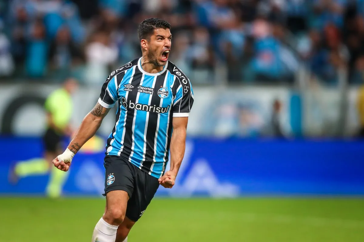 Suárez brilhando pelo Grêmio