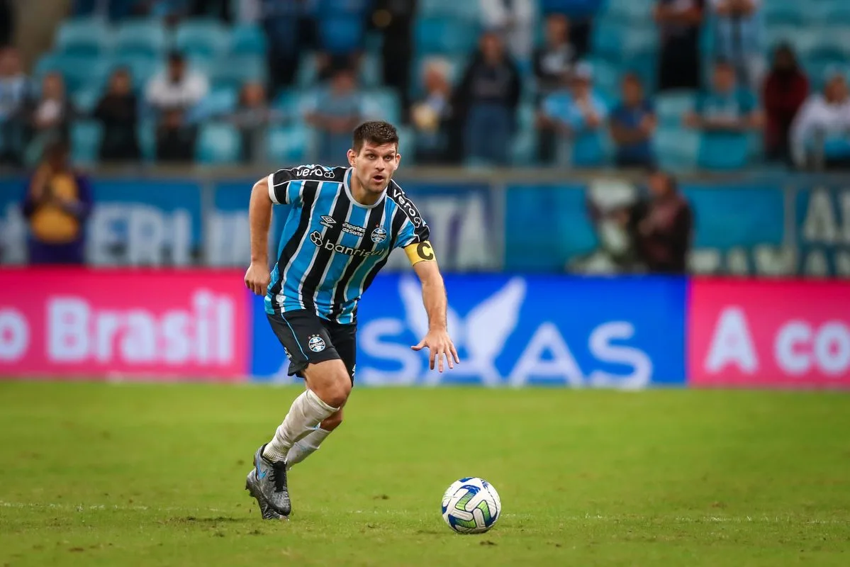 Kannemann fora do jogo do Grêmio