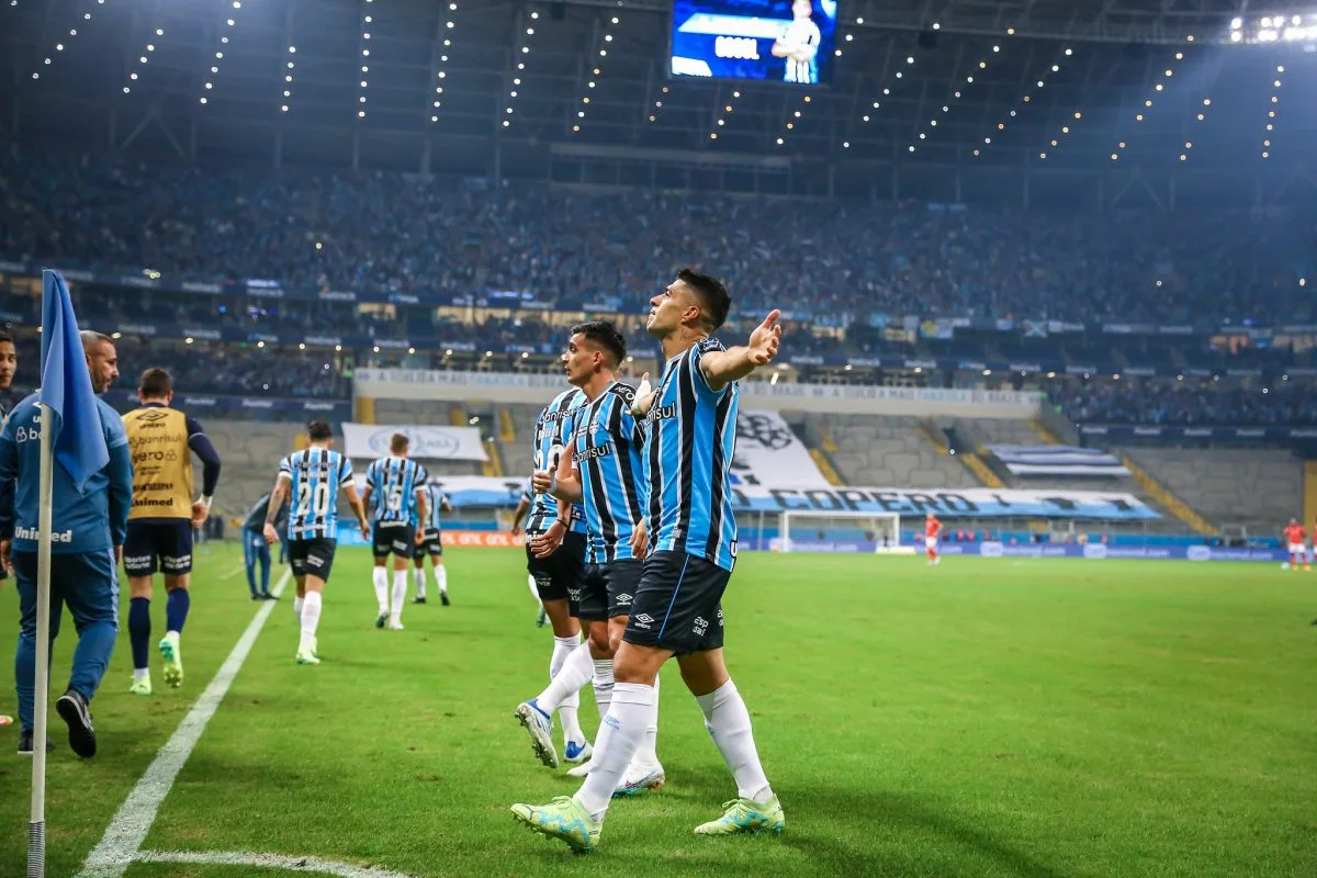 Suárez volta ao Grêmio