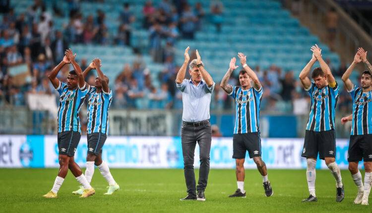 Renato comandando o Grêmio