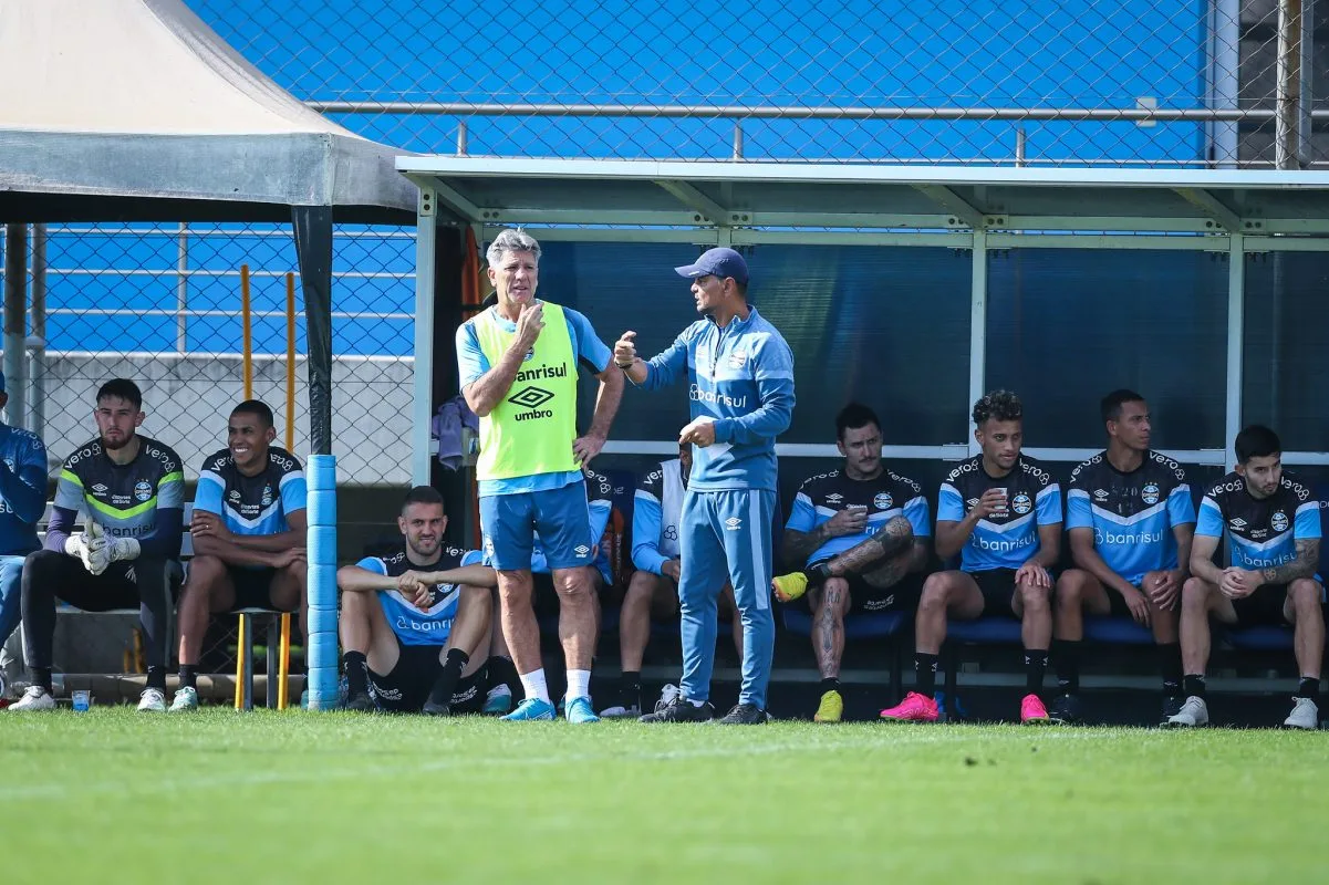 Ferreira, Adriel e mais: Grêmio tem novidades em provável escalação para enfrentar o Bahia Grêmio