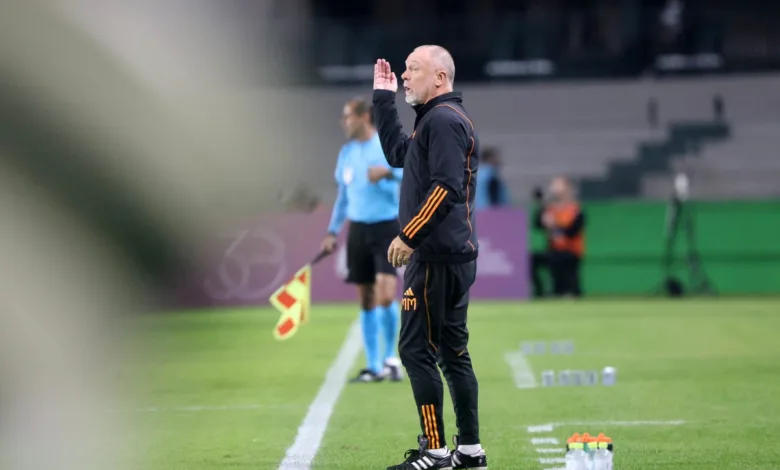Mano Menezes no comando do Inter