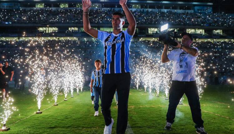 Suárez no Grêmio de Renato