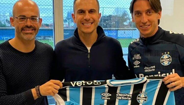 Grohe visitou o Grêmio