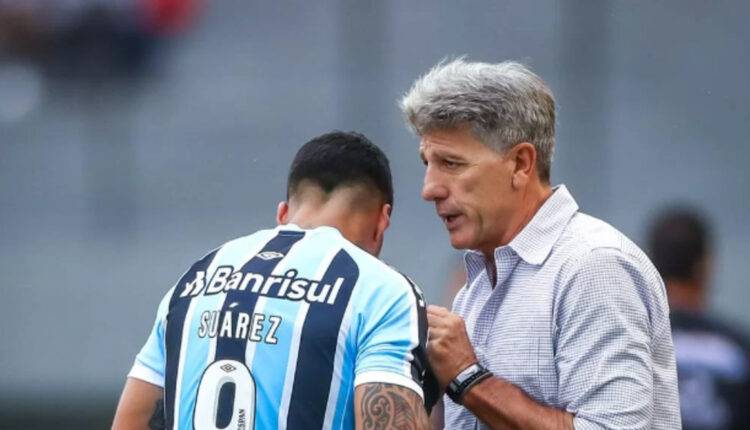 Suárez com Renato no Grêmio