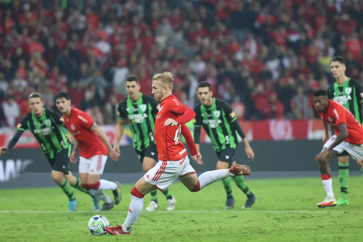 Pedro Henrique sai do Inter