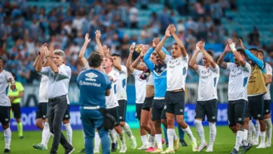 Grêmio presta homenagem para funcionário antigo e tem escalação definida sem Suárez Grêmio