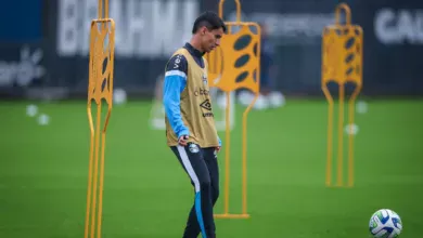 Ferreira admite resultado longe do esperado, mas vibra com retorno à titularidade: "Me senti bem" Grêmio terá Ferreira