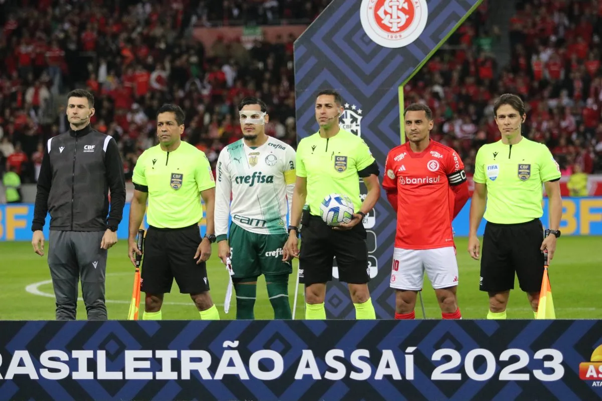 Vídeo mostra briga de torcedores do Inter no Beira-Rio durante o empate com o Palmeiras Inter