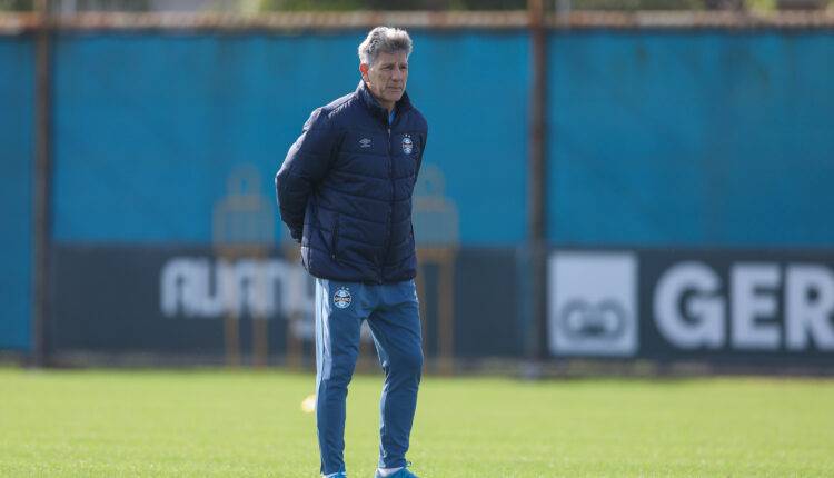 Renato em treino do Grêmio