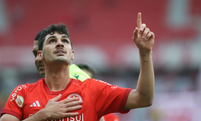 Atlético de Madrid avança por Johnny, e Inter pode lucrar milhões com negociação Johnny pelo Inter