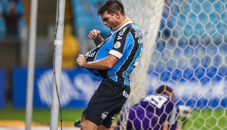 Kannemann pelo Grêmio