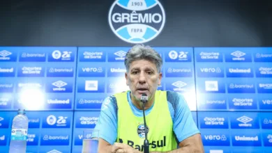 Renato em coletiva pelo Grêmio