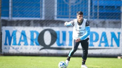 Joga na quarta? Suárez, fora contra o Atlético-MG, teve atitude que gerou desconforto no vestiário Suárez pelo Grêmio