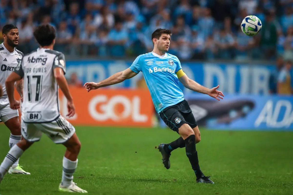 Kannemann brilhou pelo Grêmio