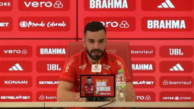 Bruno Henrique repercute saída de Mano no Inter e aguarda chegada de Coudet: "Gosta de jogo intenso" Bruno Henrique no Inter
