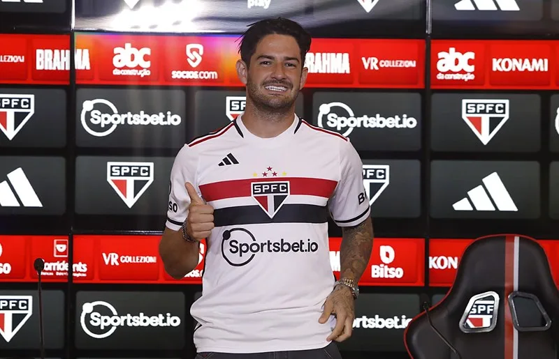 Pato melhor que Suárez?