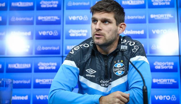 Grêmio espera seguir com Kannemann